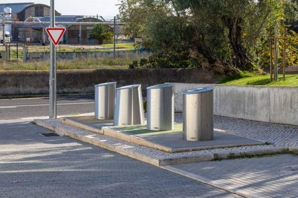 Poubelles publiques en acier inoxydable