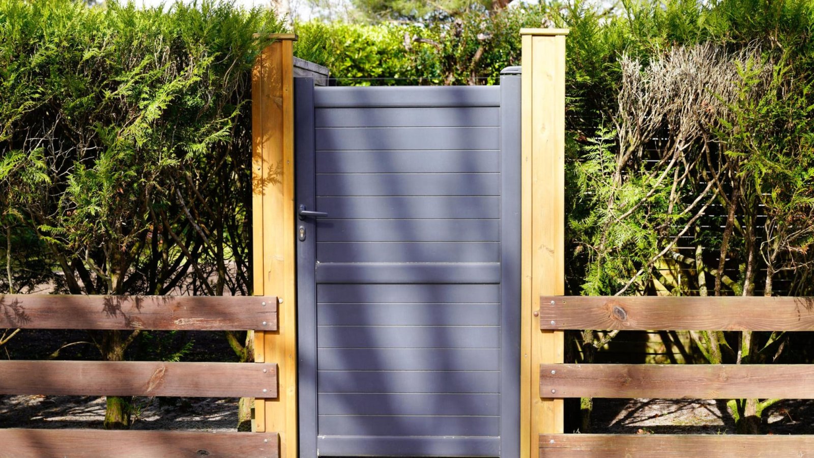 Le portillon, un élément pratique dans le jardin