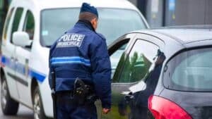 135€ d’amende pour un objet pourtant autorisé cet équipement dans la voiture peut coûter très cher