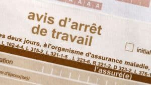 c'est officiel, la cour des comptes ne veut plus indemniser les arrêts maladie de moins de 8 jours (cette proposition fait débat)