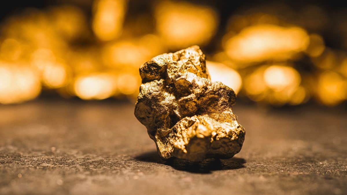 cet appareil electronique que nous jetons tous contient 450 milligrammes dor 22 carats