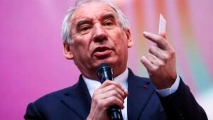budget 2026 ces mesures vont impacter le porte monnaie de tous les francais