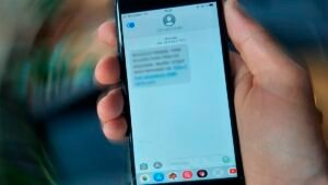 cette nouvelle arnaque est pire que lescroquerie bancaire aux sms les banques lancent lalerte
