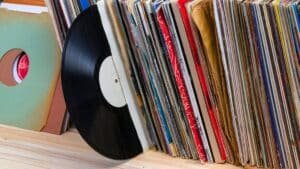 ces disques vinyles français sont les plus recherchés et se revendent une fortune les avez vous dans votre collection (1)