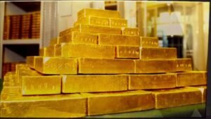 les reserves dor de la banque de france de 177 milliards deuros font reagir les francais elles pourraient rembourser une partie de la dette (2)
